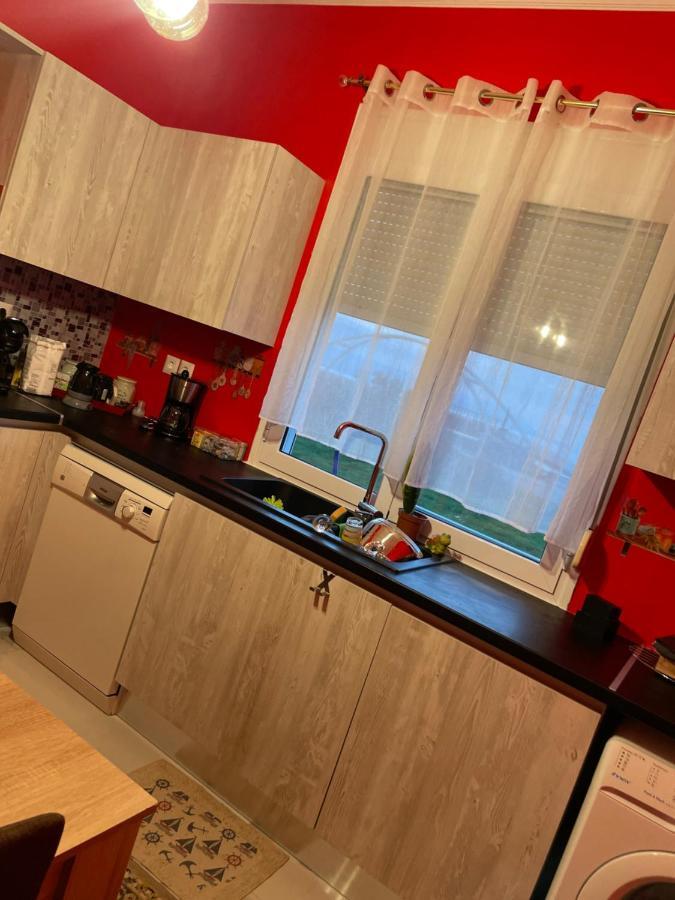 Home Nadia Corinth Eksteriør billede